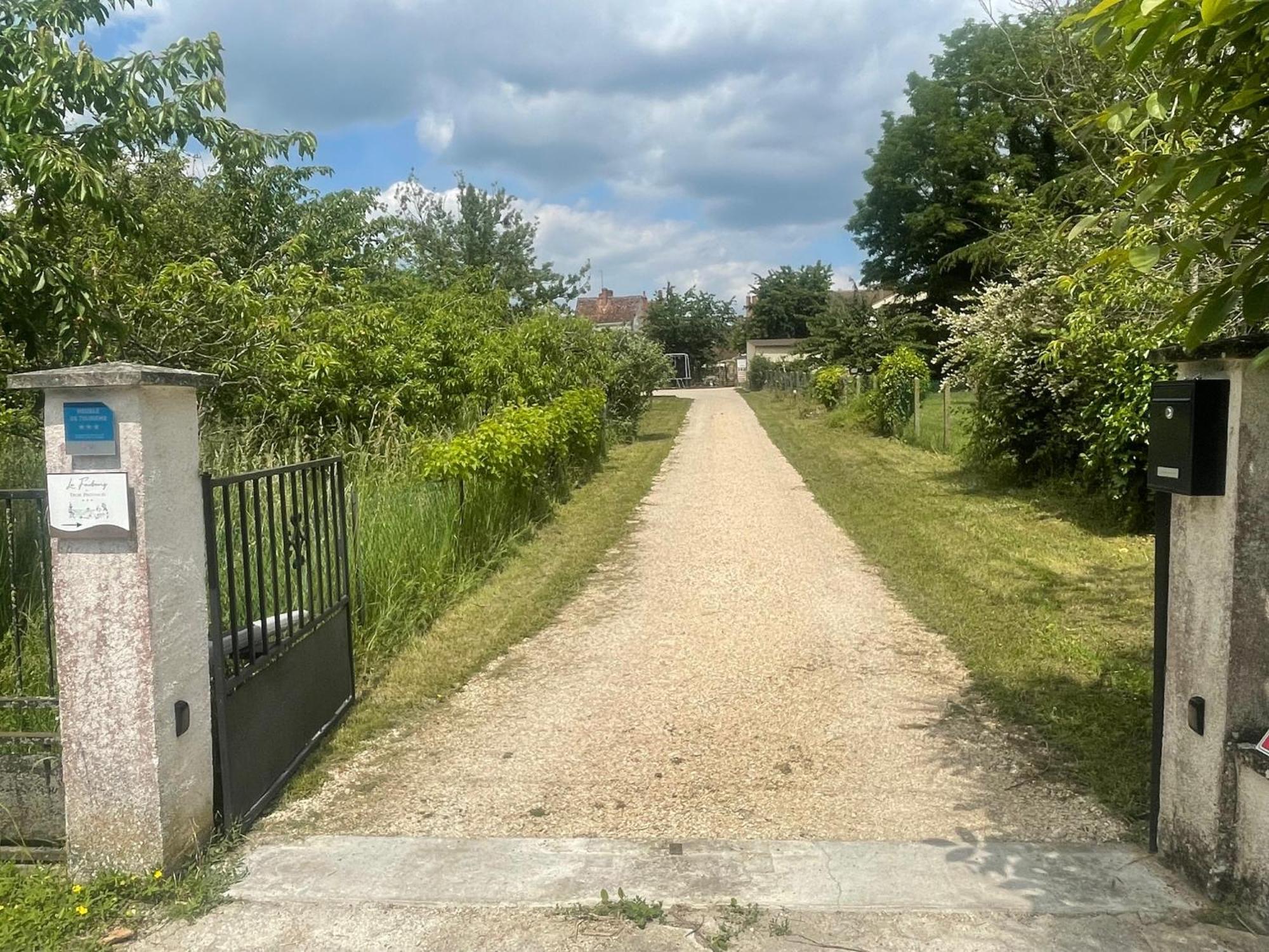 Le Faubourg Des Trois Provinces, Zoo De Beauval Noyers-sur-Cher Exterior foto