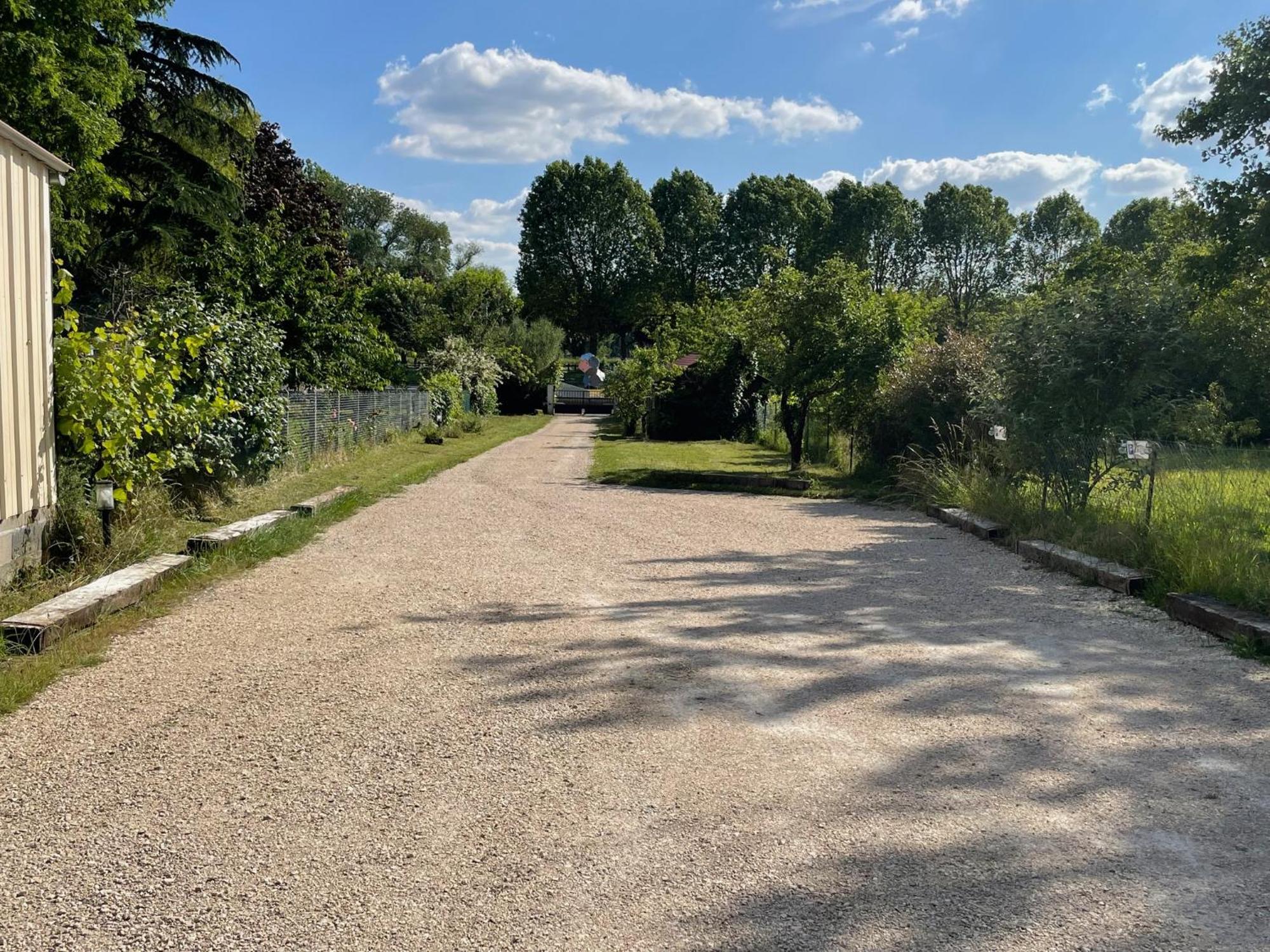 Le Faubourg Des Trois Provinces, Zoo De Beauval Noyers-sur-Cher Exterior foto